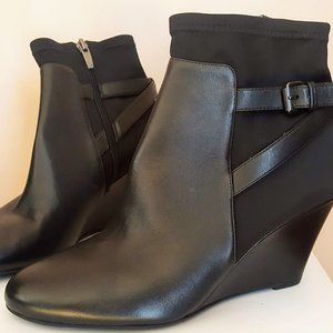NWT Via Spiga Leather Ankle Boots